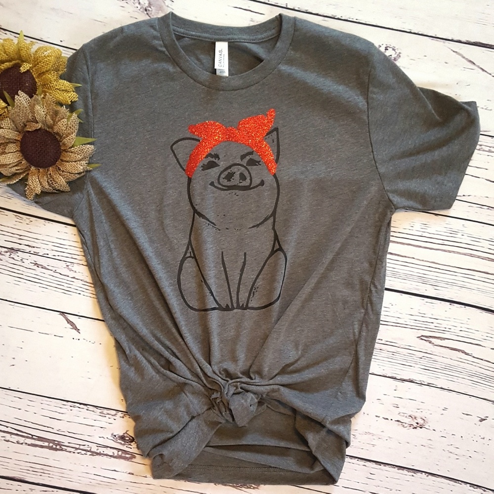# Super Cute Pig Tee 🌻❤ - Picture 1 of 2